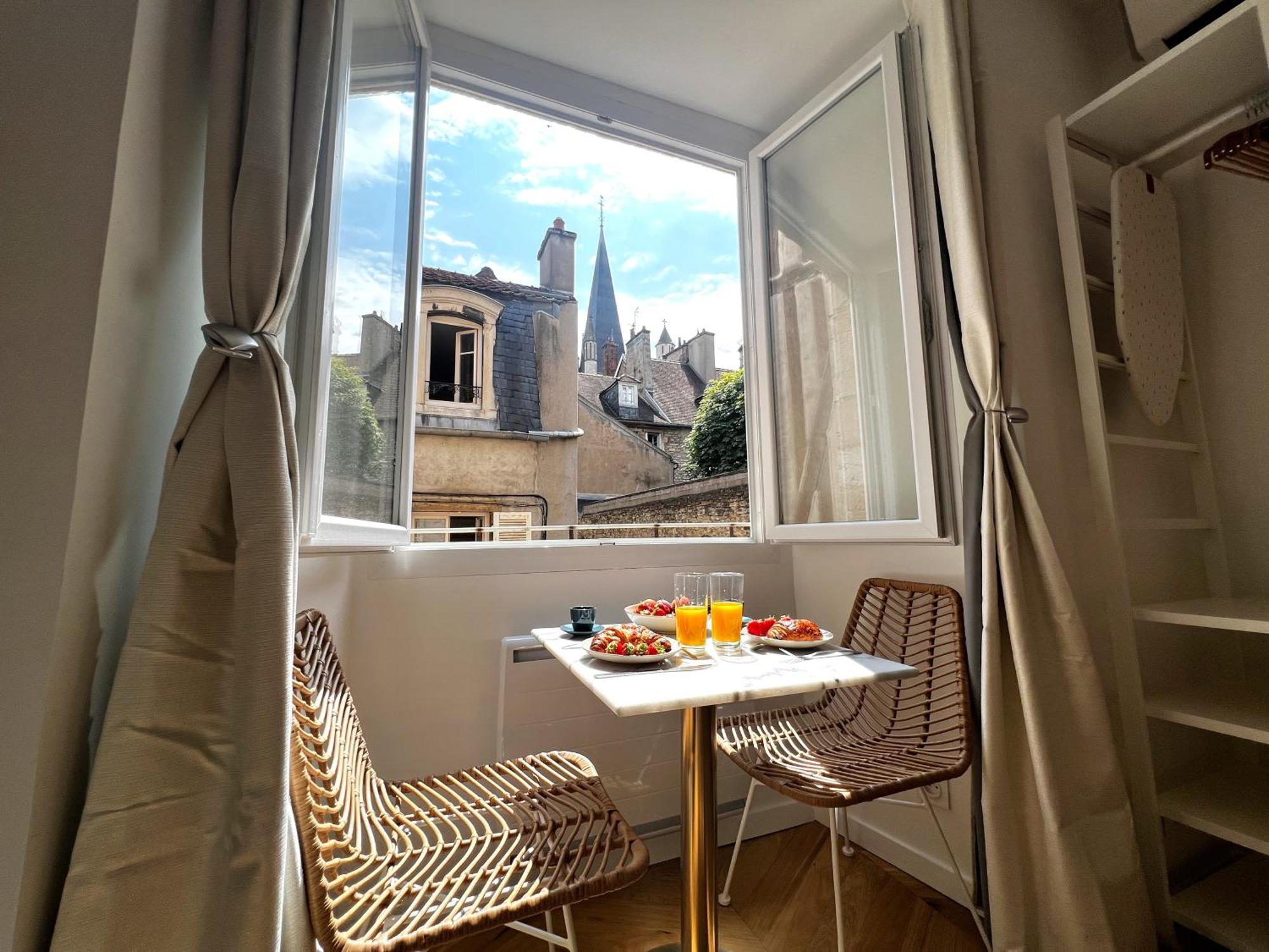 Le Petit Palais Notre Dame - Heart Of Dijon - With Ac Apartment Bagian luar foto