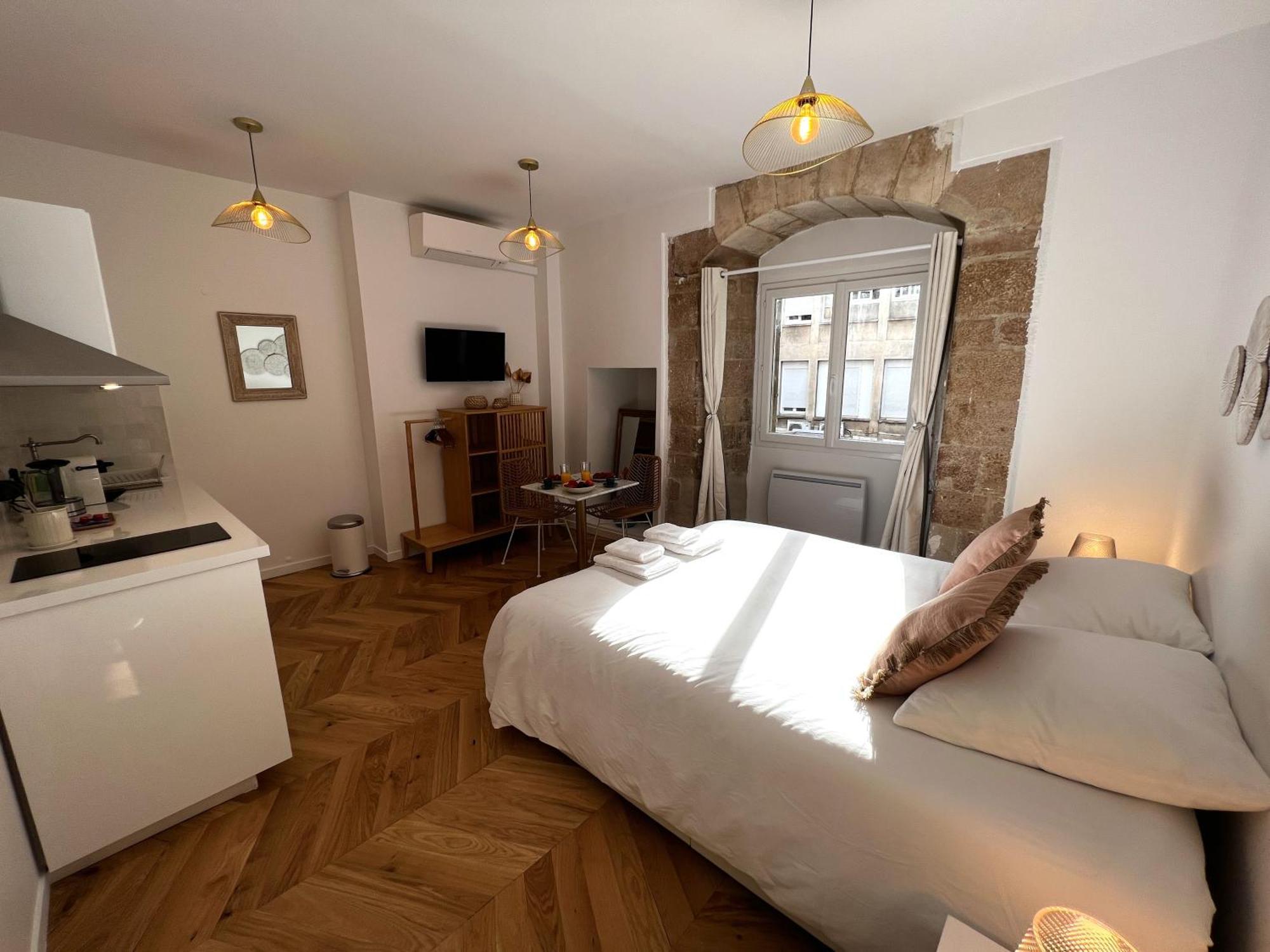 Le Petit Palais Notre Dame - Heart Of Dijon - With Ac Apartment Bagian luar foto